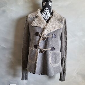 Whimsical goth grey faux fur Trim Chunky Knit cardigan Size L Anna's Pull Italy